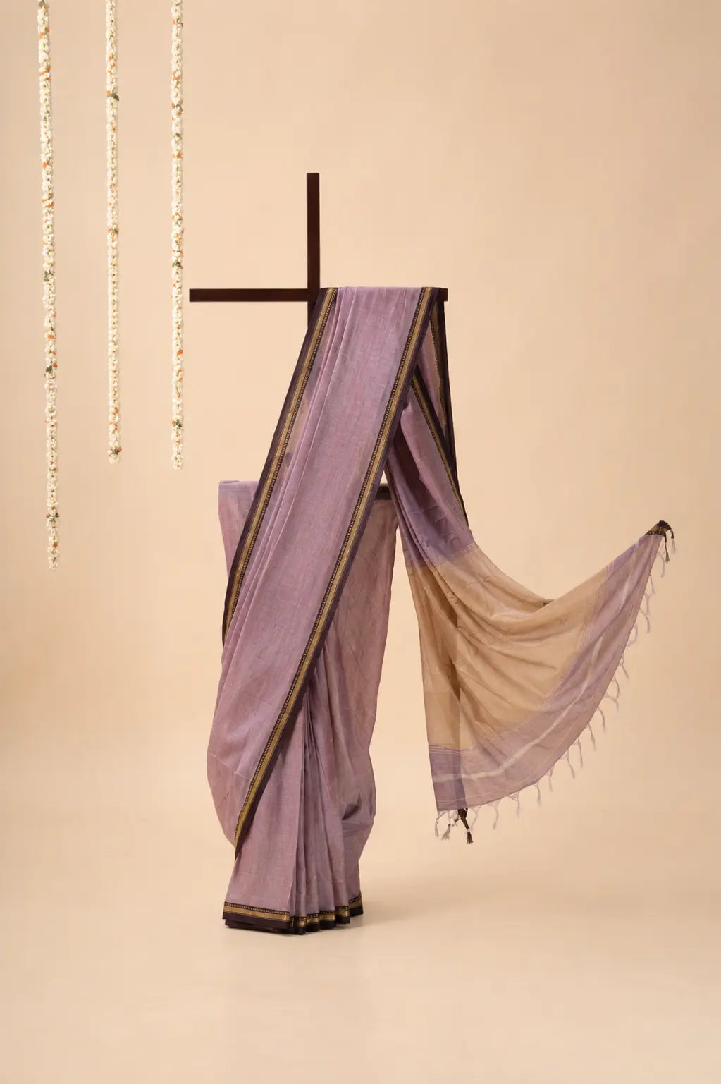 Dusty mauve Narayanpet Handloom Cotton Saree with Thin Border