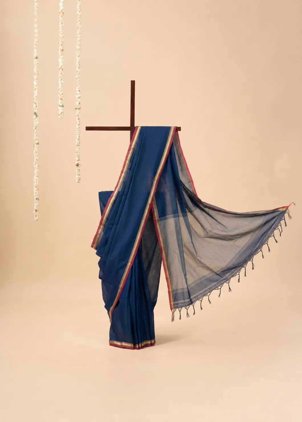 Indigo Narayanpet Handloom Cotton Saree with Thin Border