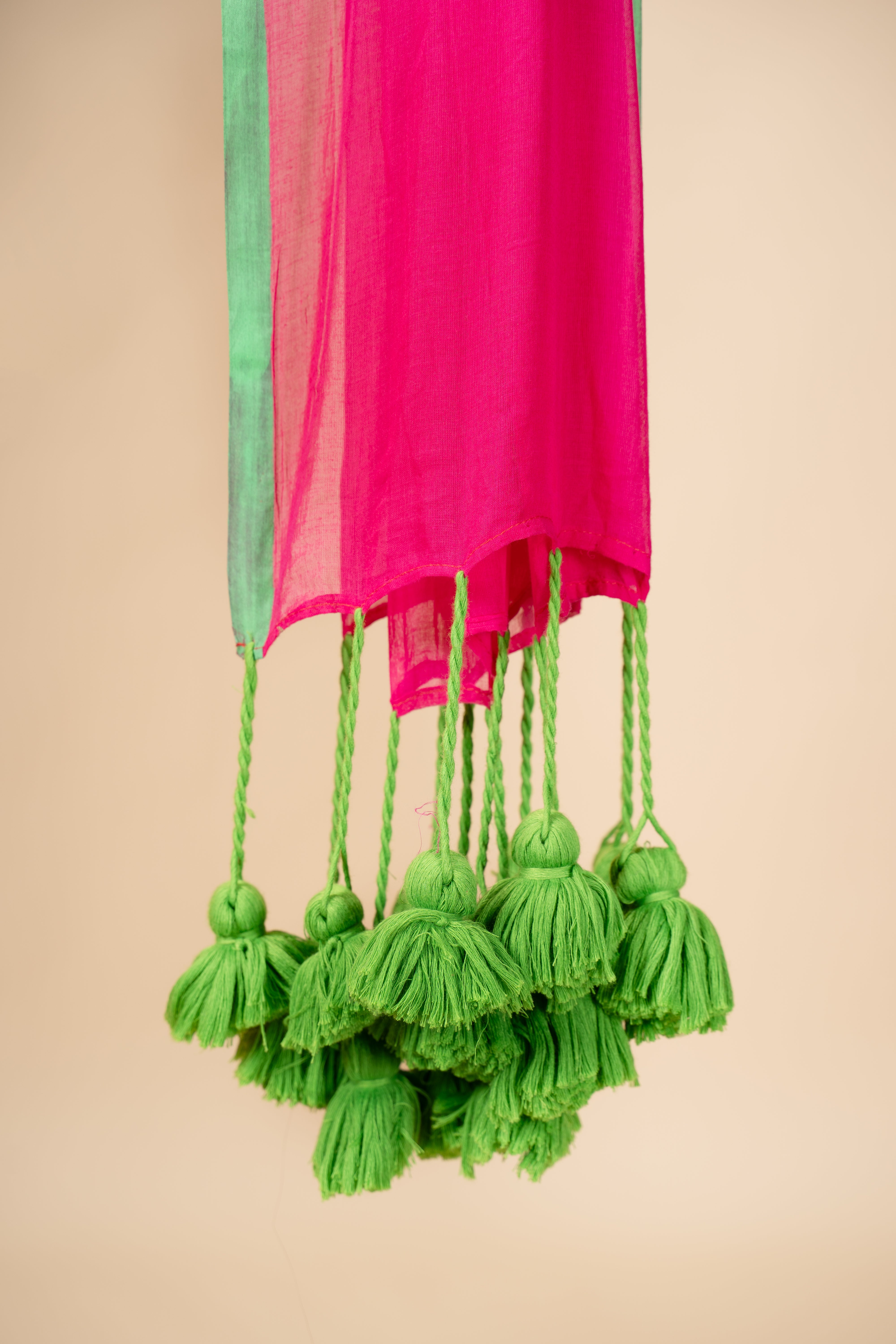 Mul cotton Saree With Hand Painted Border & Hand Tufted Pom Pom