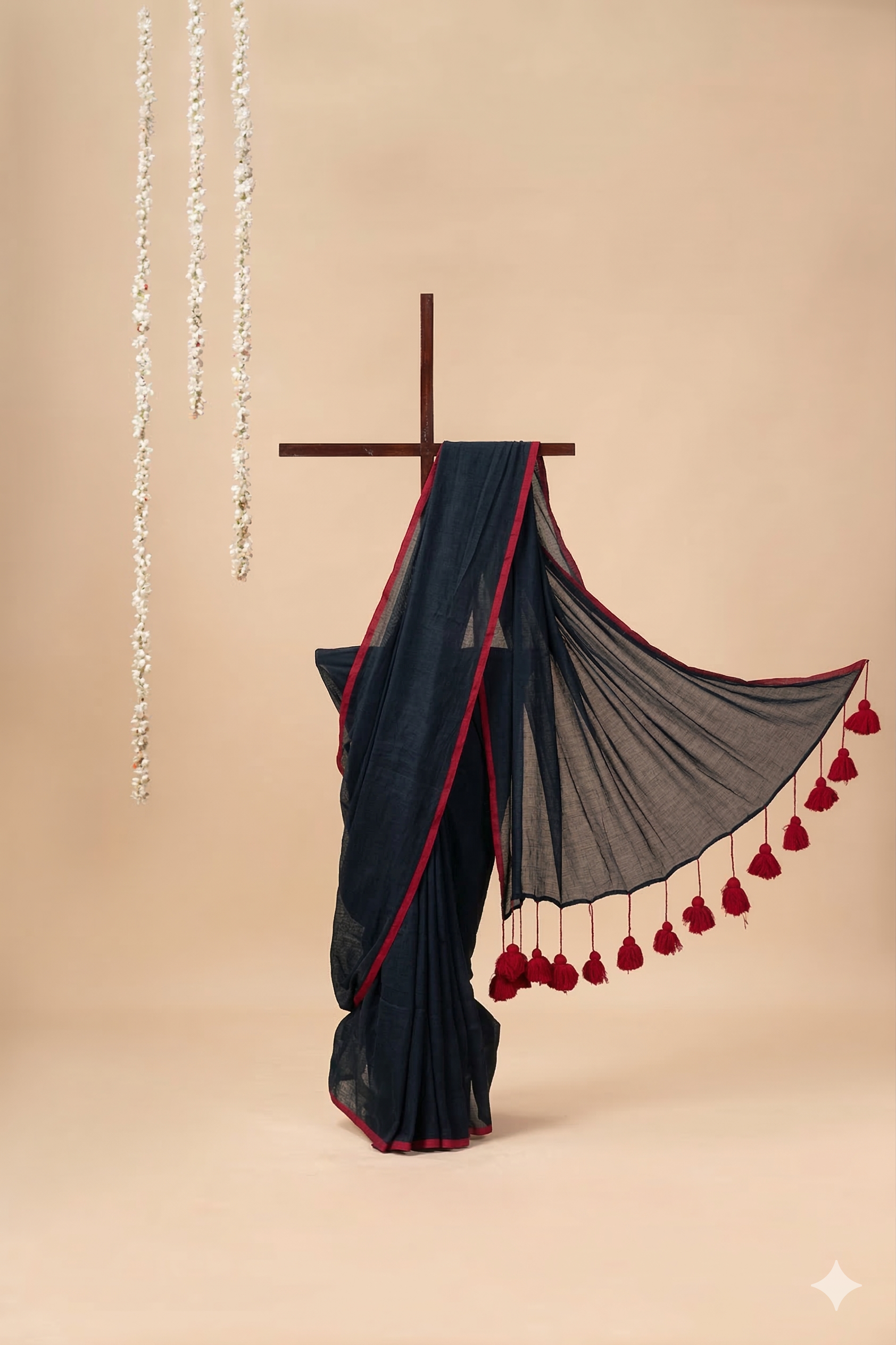 Mul cotton Saree With Hand Painted Border & Hand Tufted Pom Pom