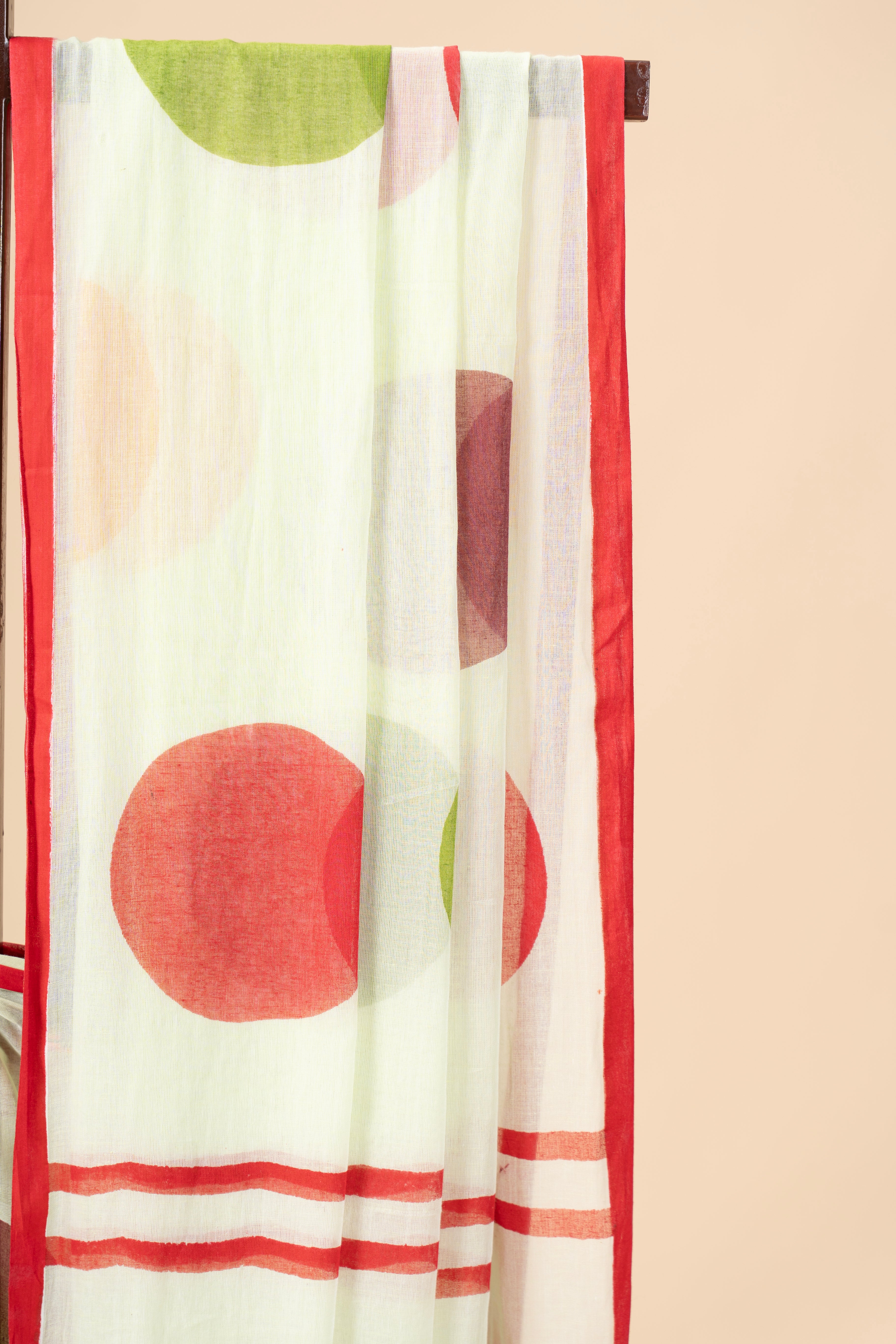 Mul cotton saree with handpainted border with polka dots