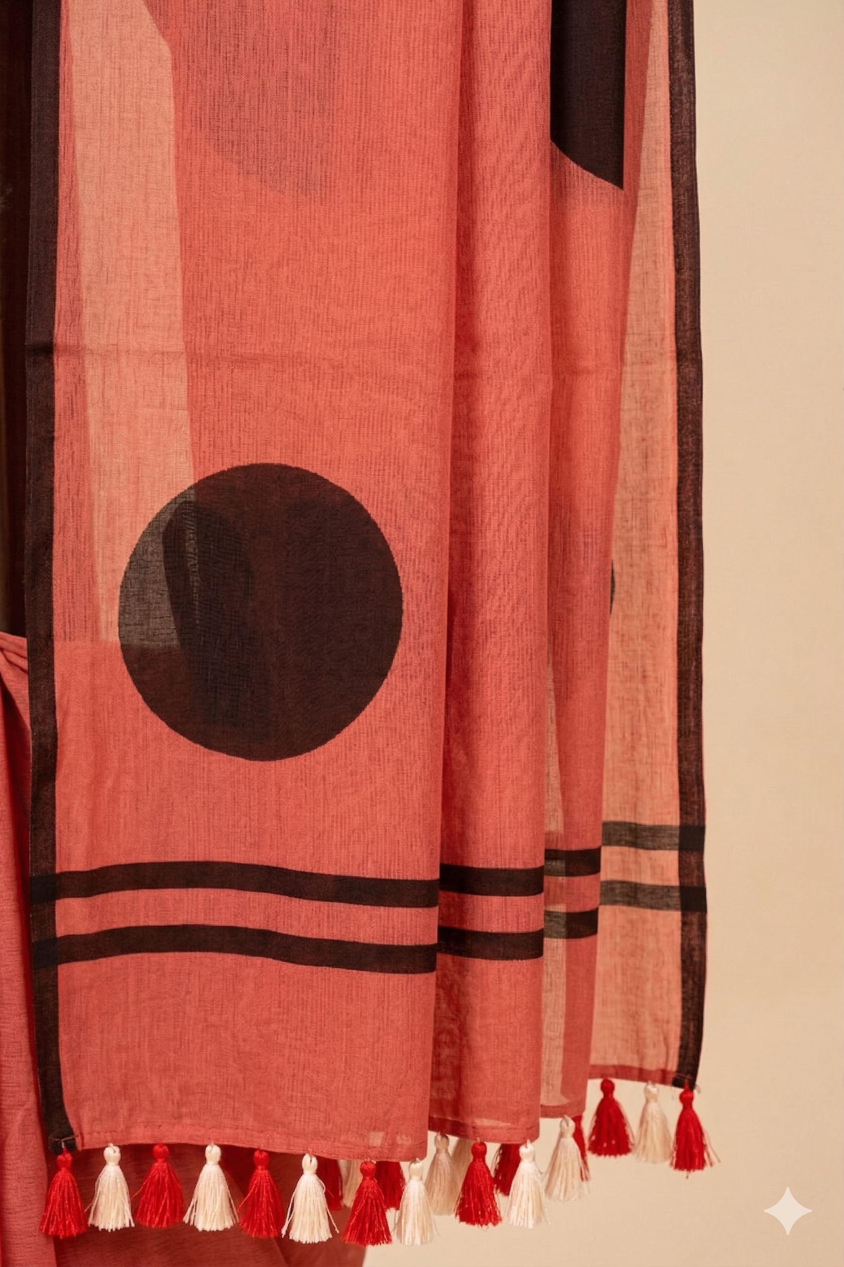 Mul cotton saree with handpainted border with polka dots