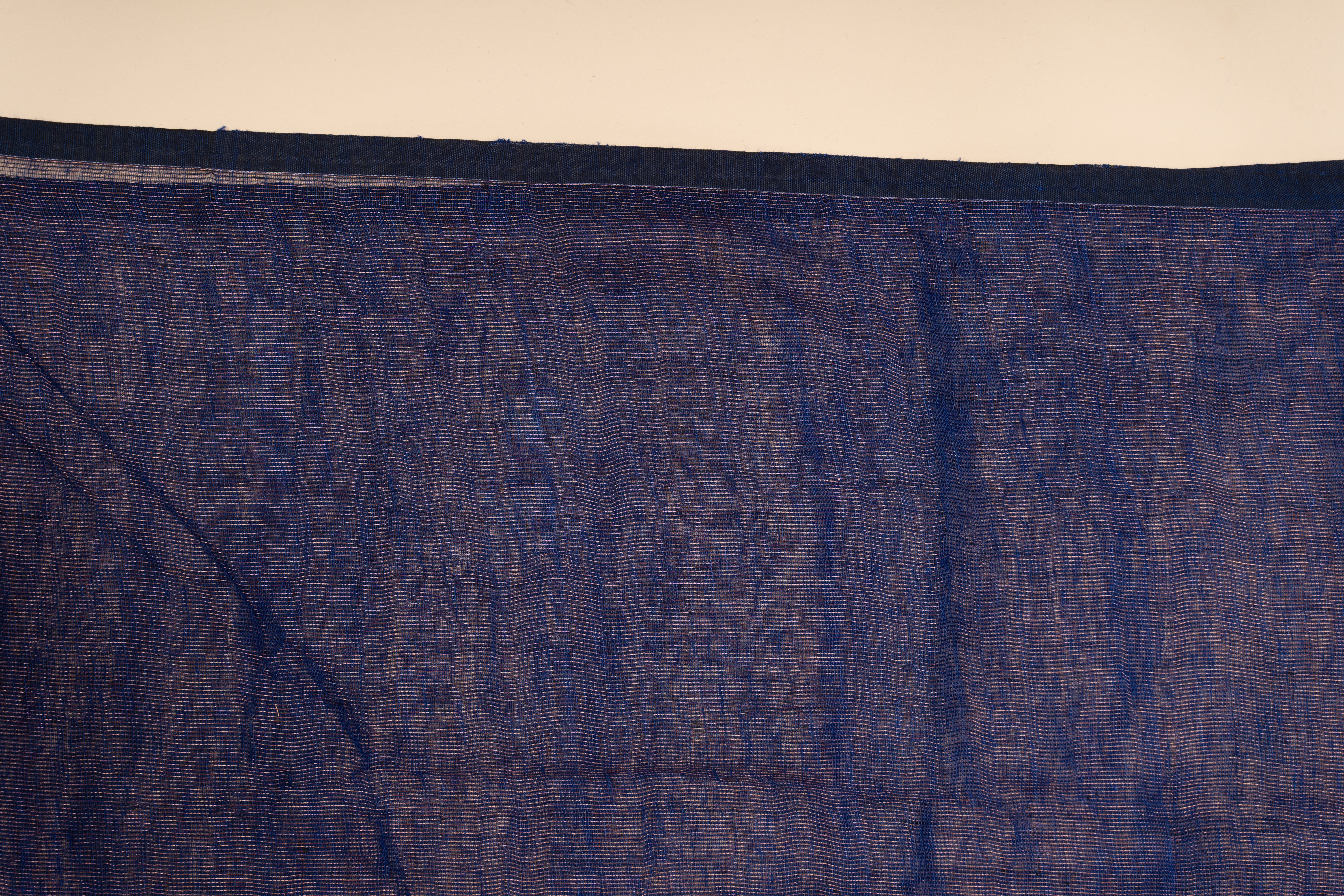 Linen Saree with Golden Zari Pallu