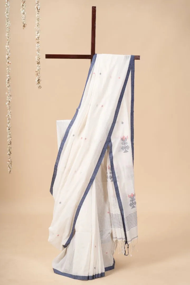 Jamdani Buta White Handwoven Bengal Cotton Saree - view 2