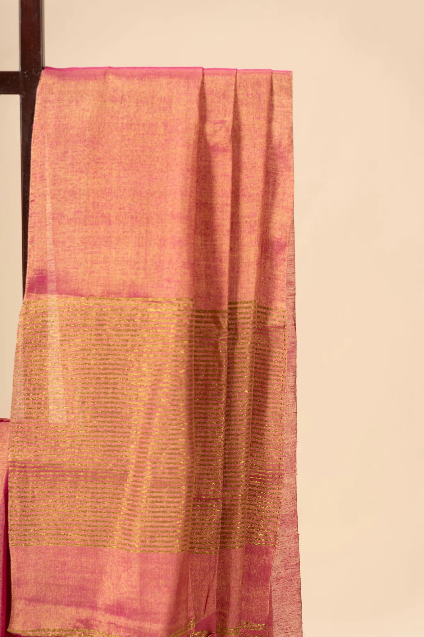 Coral Pink Light Weight Zari Linen Saree - view 3