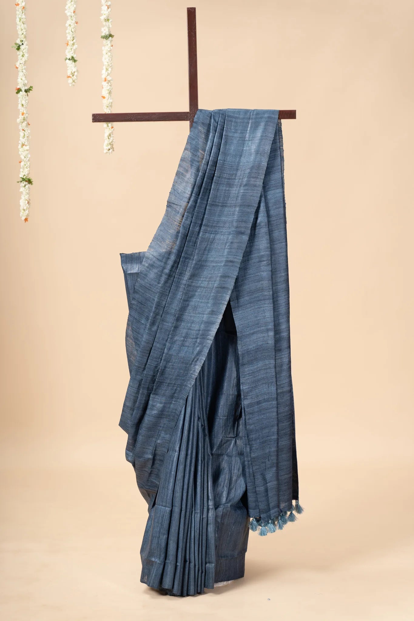 Grey Handwoven Gicha Tussar Silk Saree