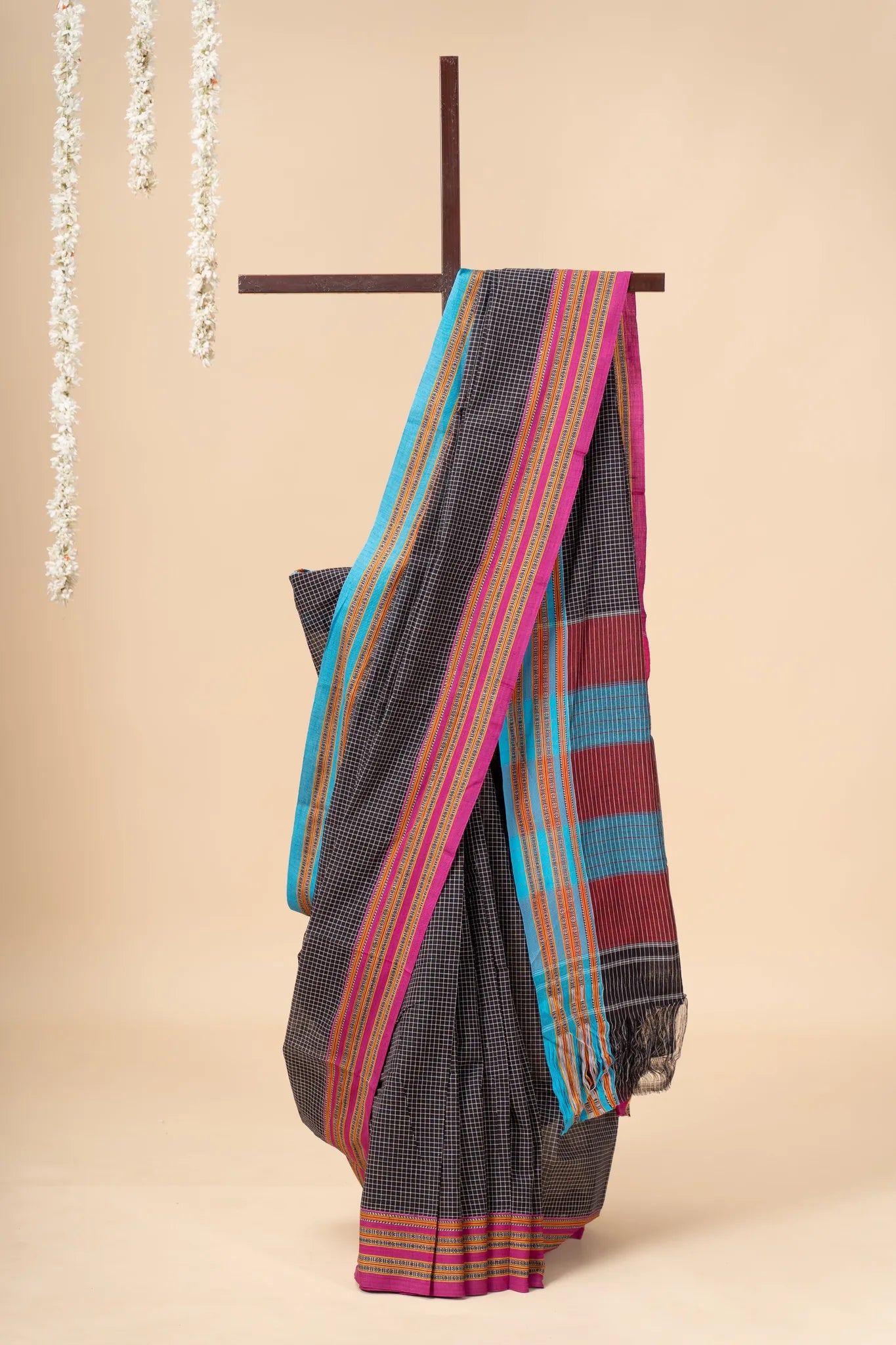 Grey & Teal Patteda Anchu Handloom Cotton Saree - view 2