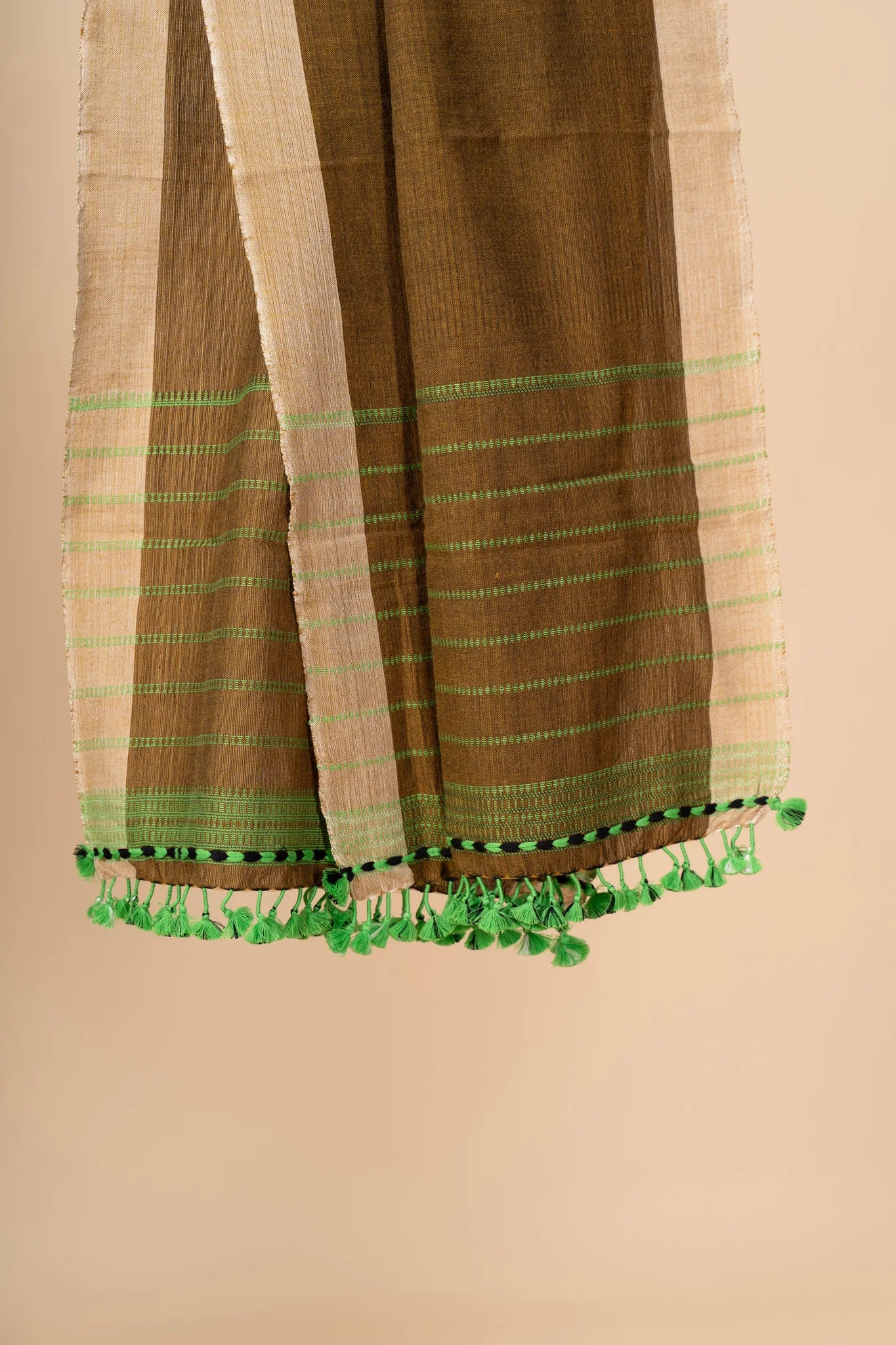 Handwoven Bhujodi Stole - view 3