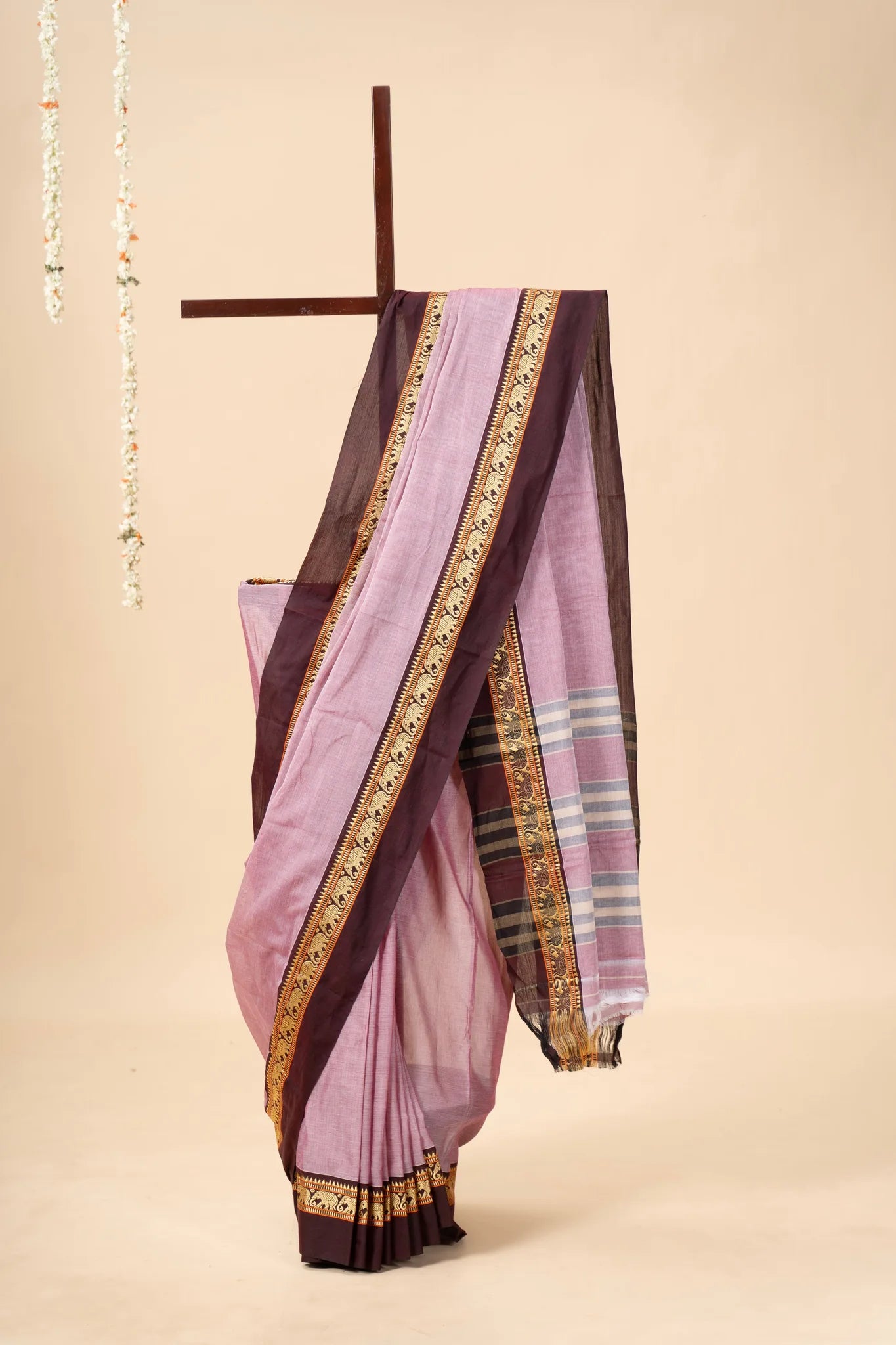 Mauve Narayanpet Handloom Cotton Saree with Elephant Border