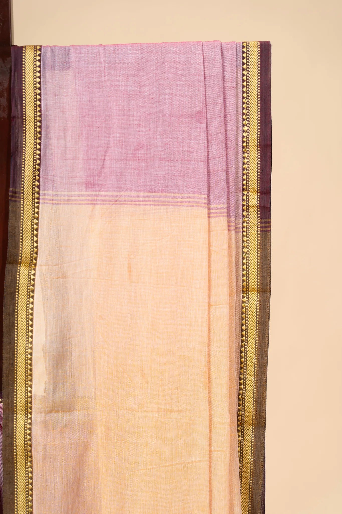 Mauve Narayanpet Handloom Cotton Saree with Thin Border - view 3