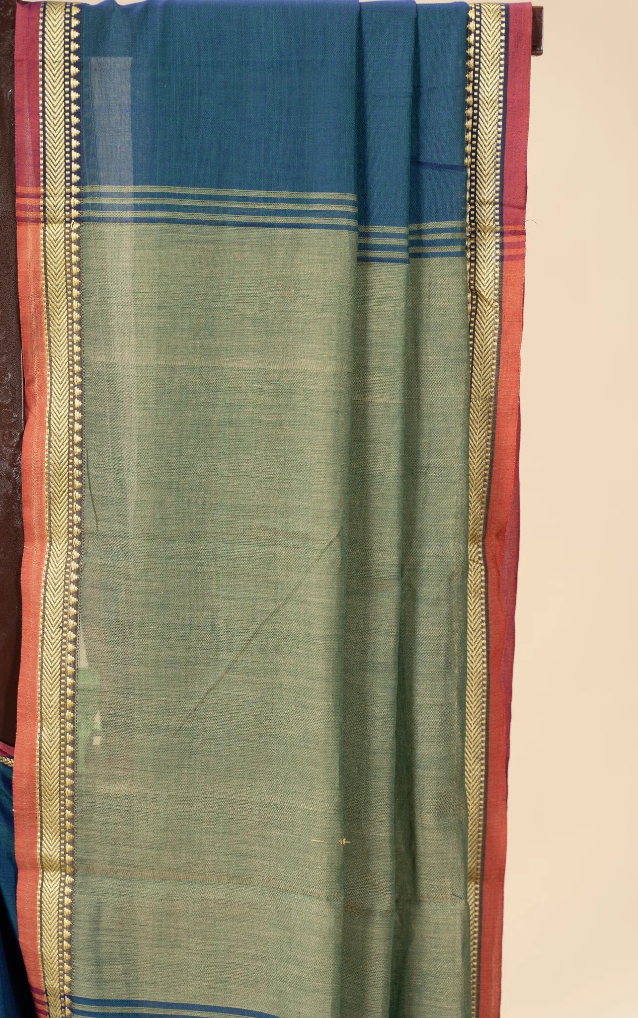 Sherpa Blue Narayanpet Handloom Cotton Saree with Thin Border - view 3