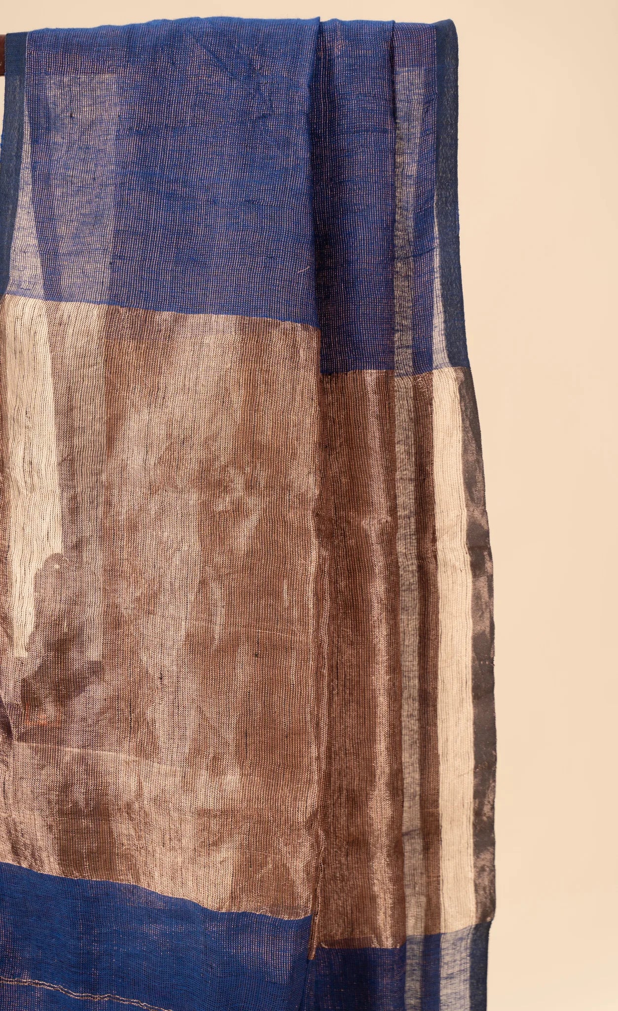Navy Blue Linen Saree with Golden Zari Pallu - view 3