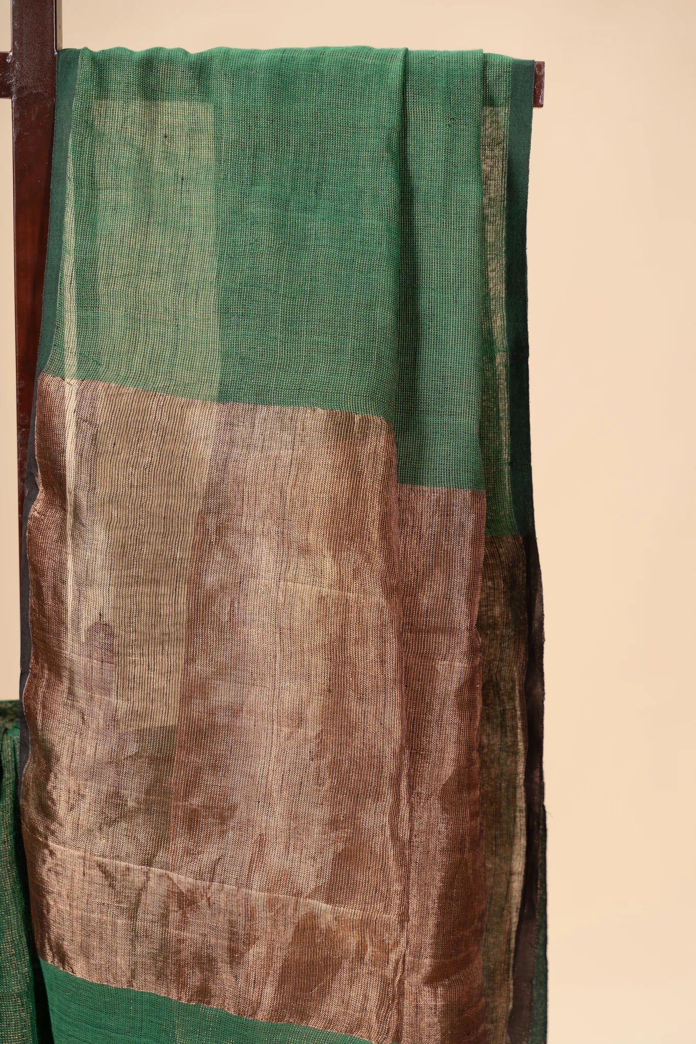 Olive Green Linen Saree with Golden Zari Pallu - view 3