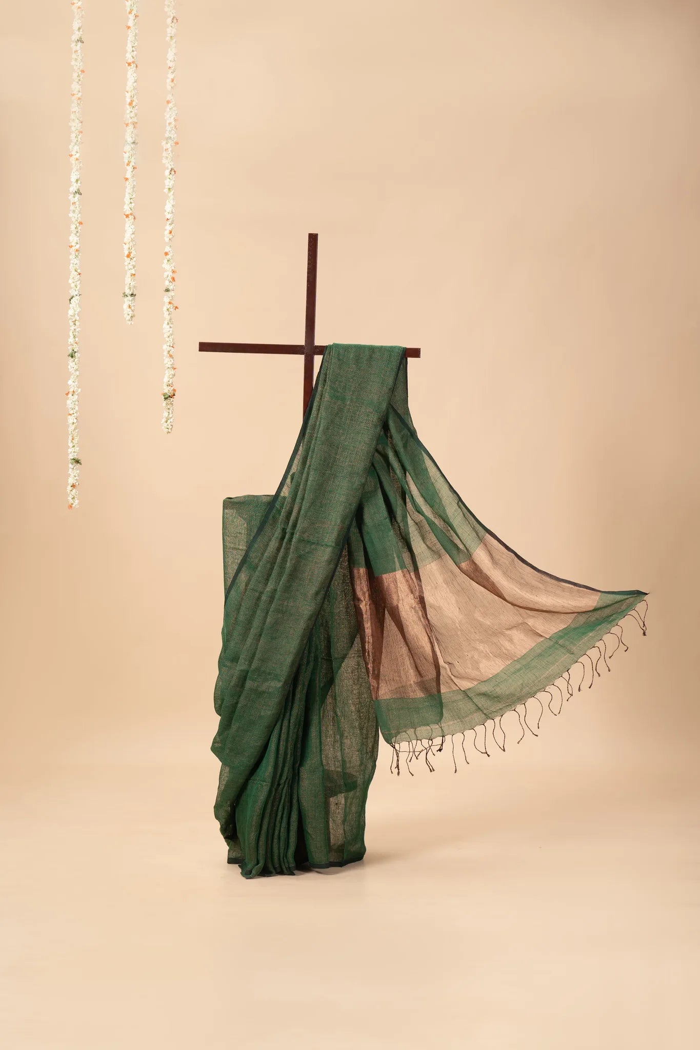 Olive Green Linen Saree with Golden Zari Pallu