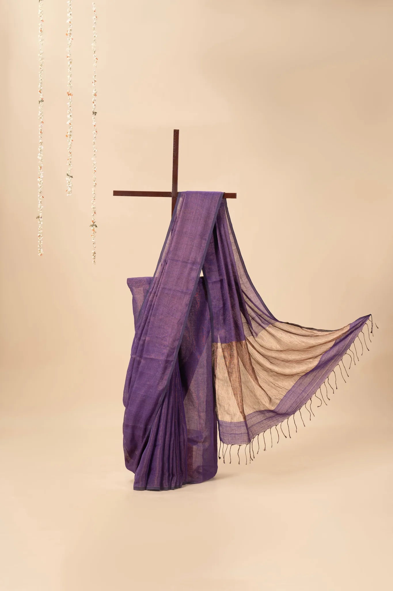 Purple Linen Saree with Golden Zari Pallu