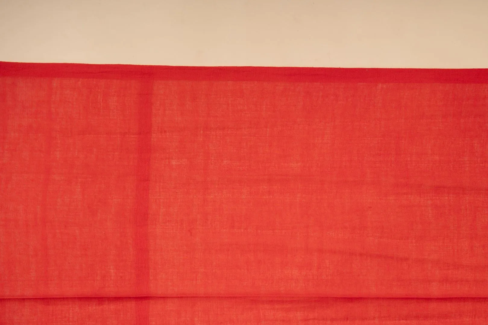 Red Handloom Mul Cotton Saree - view 4
