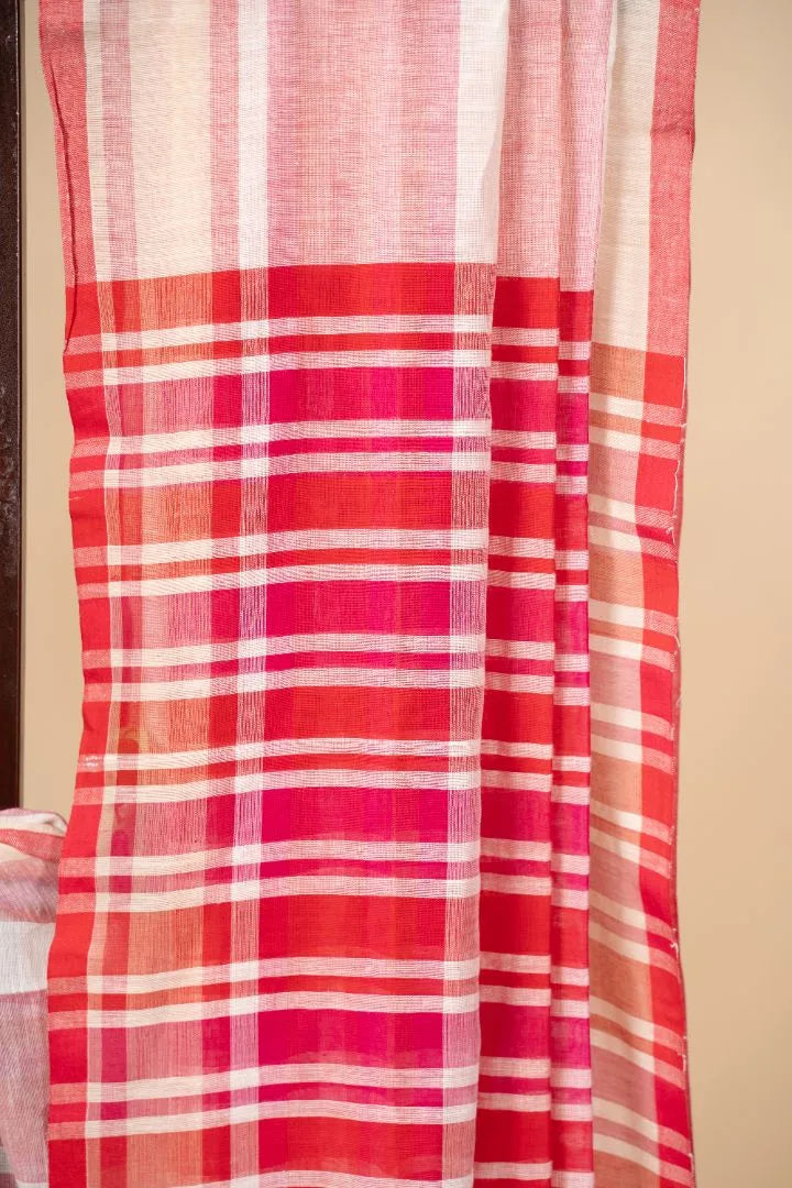 White and Red Handwoven Bengal Cotton Saree - view 3