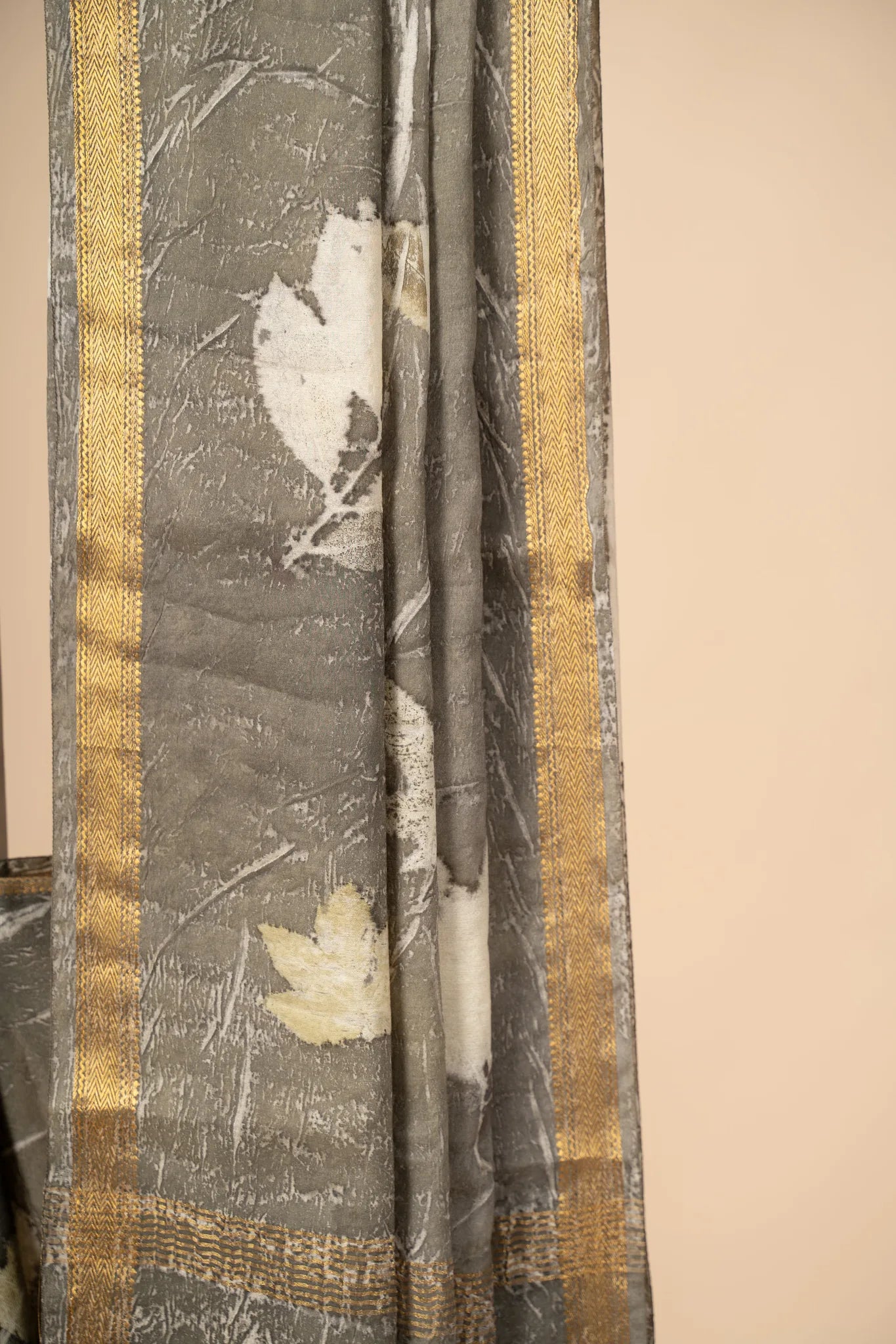 Grey Eco Print Chanderi Silk Saree - view 3