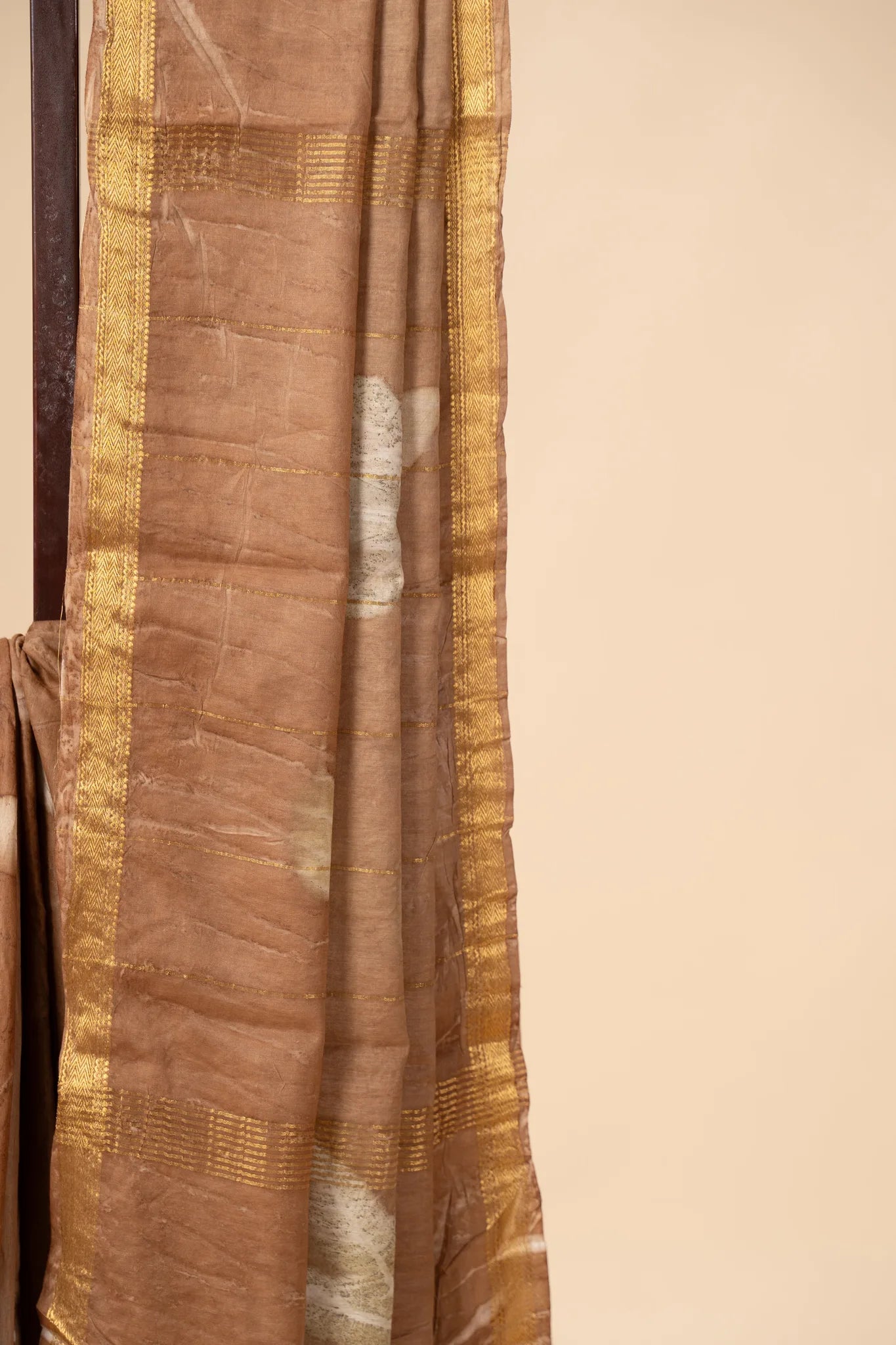 Brown Eco Print Chanderi Silk Saree - view 3