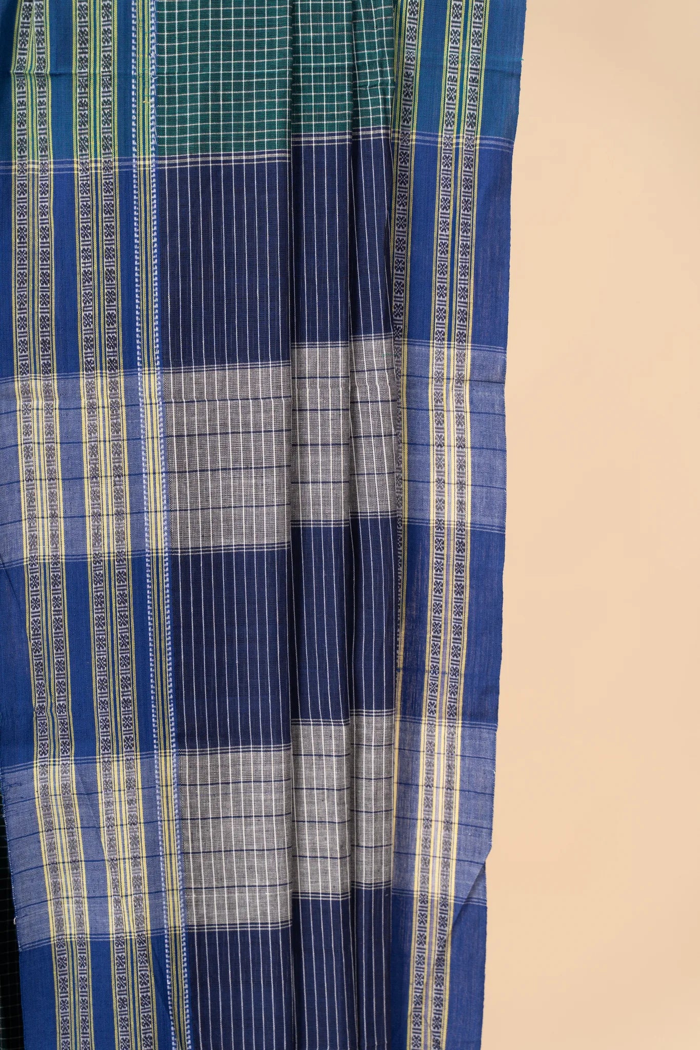 Teal Green Patteda Anchu Handloom Cotton Saree - view 3