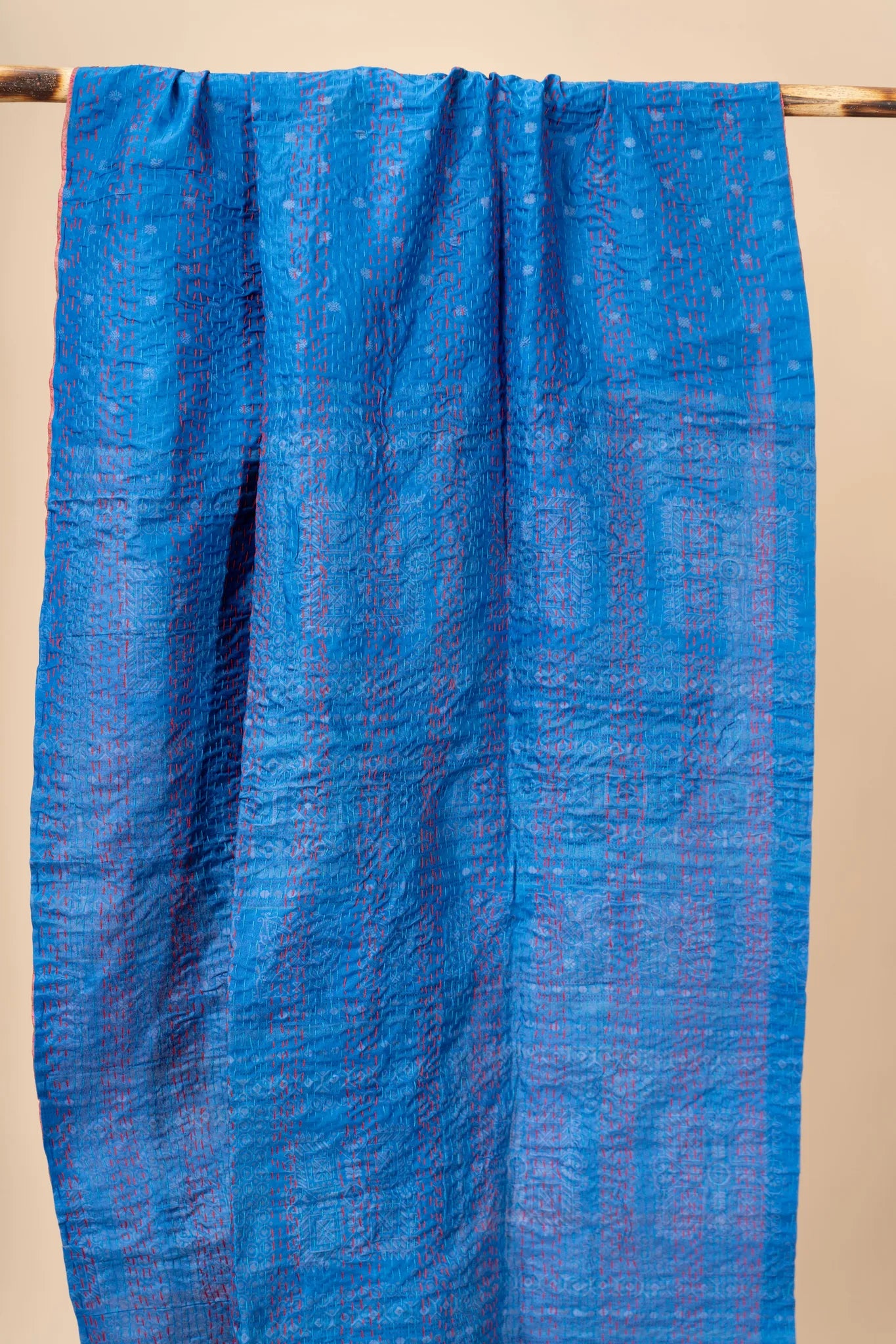 Reversible Up-cycled reversible silk Kantha Stitch Dupatta - view 3