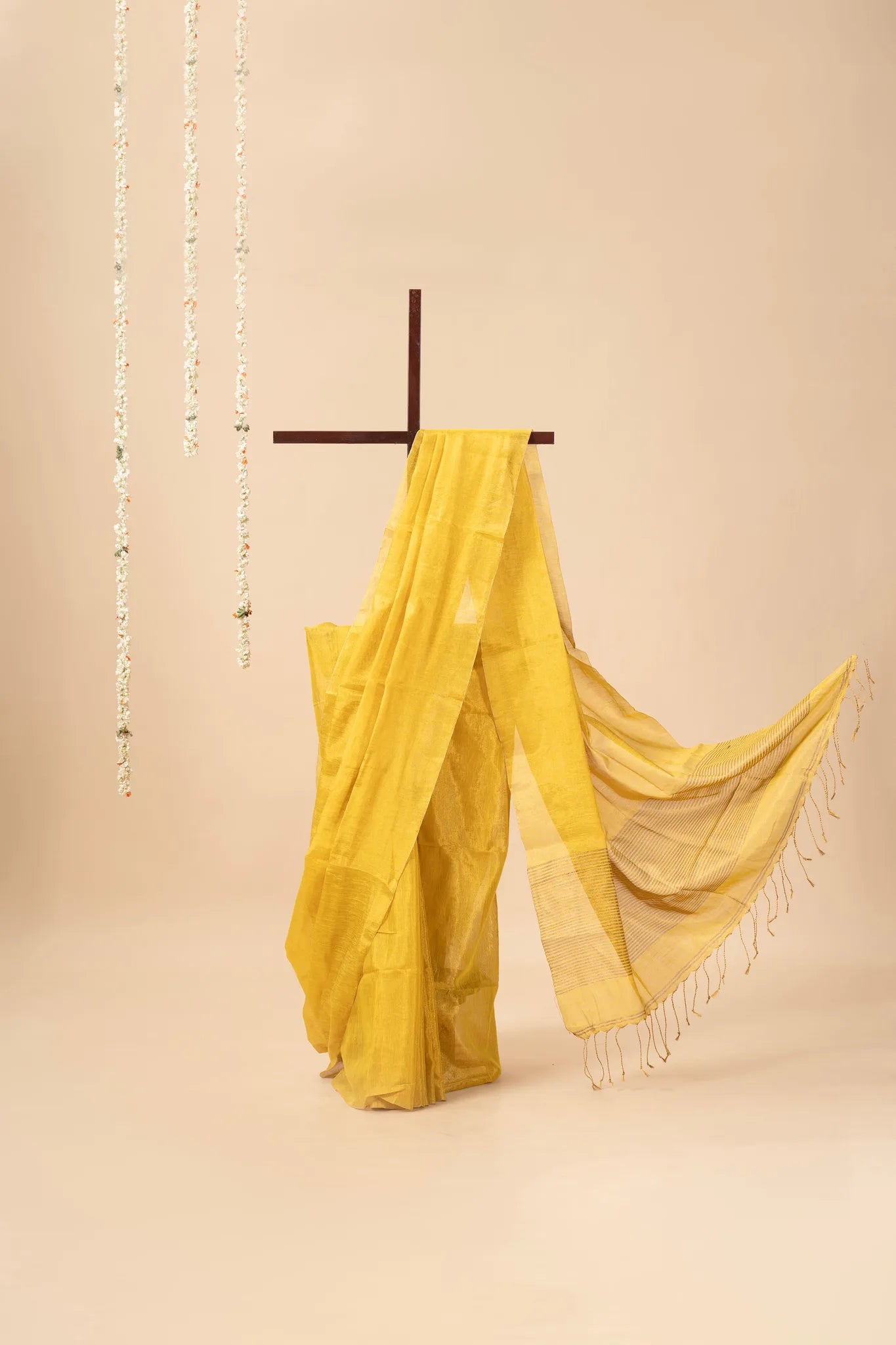 Yellow Light Weight Zari Linen Saree